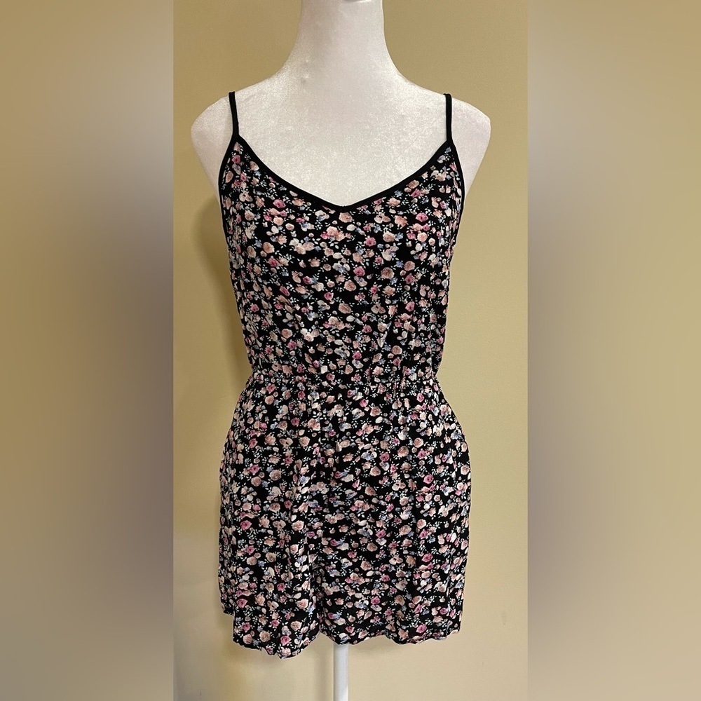H&M black floral romper​​​​​​​